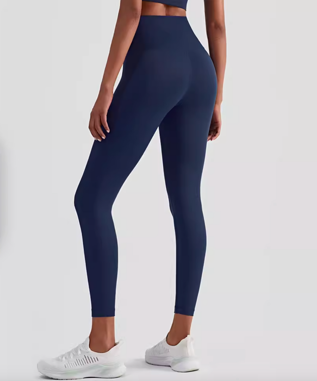 Essentials Leggings